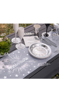 CHEMIN DE TABLE ANNIVERSAIRE BLANC/ARGENT - Décorations - Anniversaires - Fêtes et anniversaires - Fête en Fête - Déguisements, mariages, baptêmes, articles de fête, halloween 